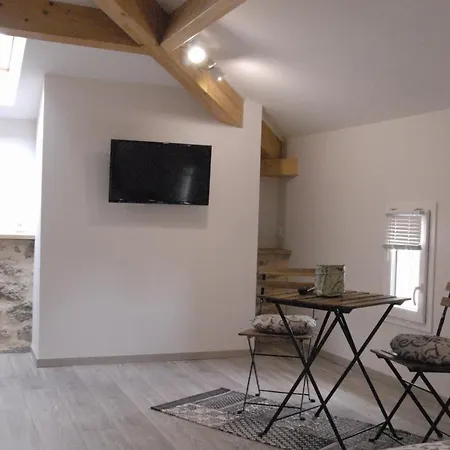 Bed & Breakfast Les D'ausilia *
